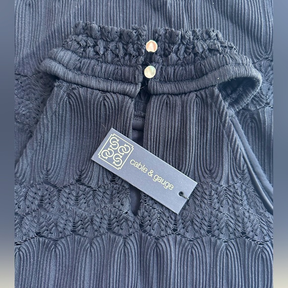 Cable & Gauge sleeveless black top. Size S high collar with 2 metal buttons NWT - Picture 3 of 6